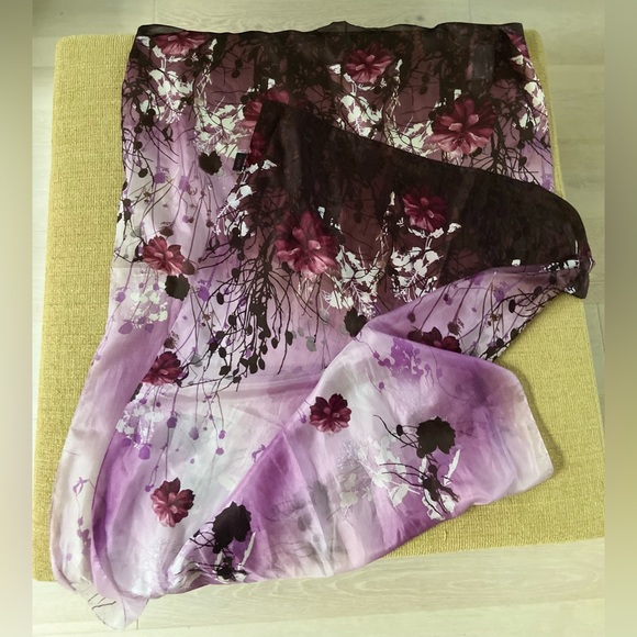 Accessories - Beautiful silk scarf, large. The silk is very light the colors amazing. Like new